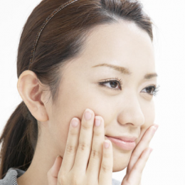 拍打面部：可除皱、祛斑、保健