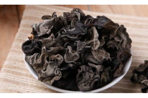 木耳和它一起吃，胜过冬虫夏草！降压降脂护血管！